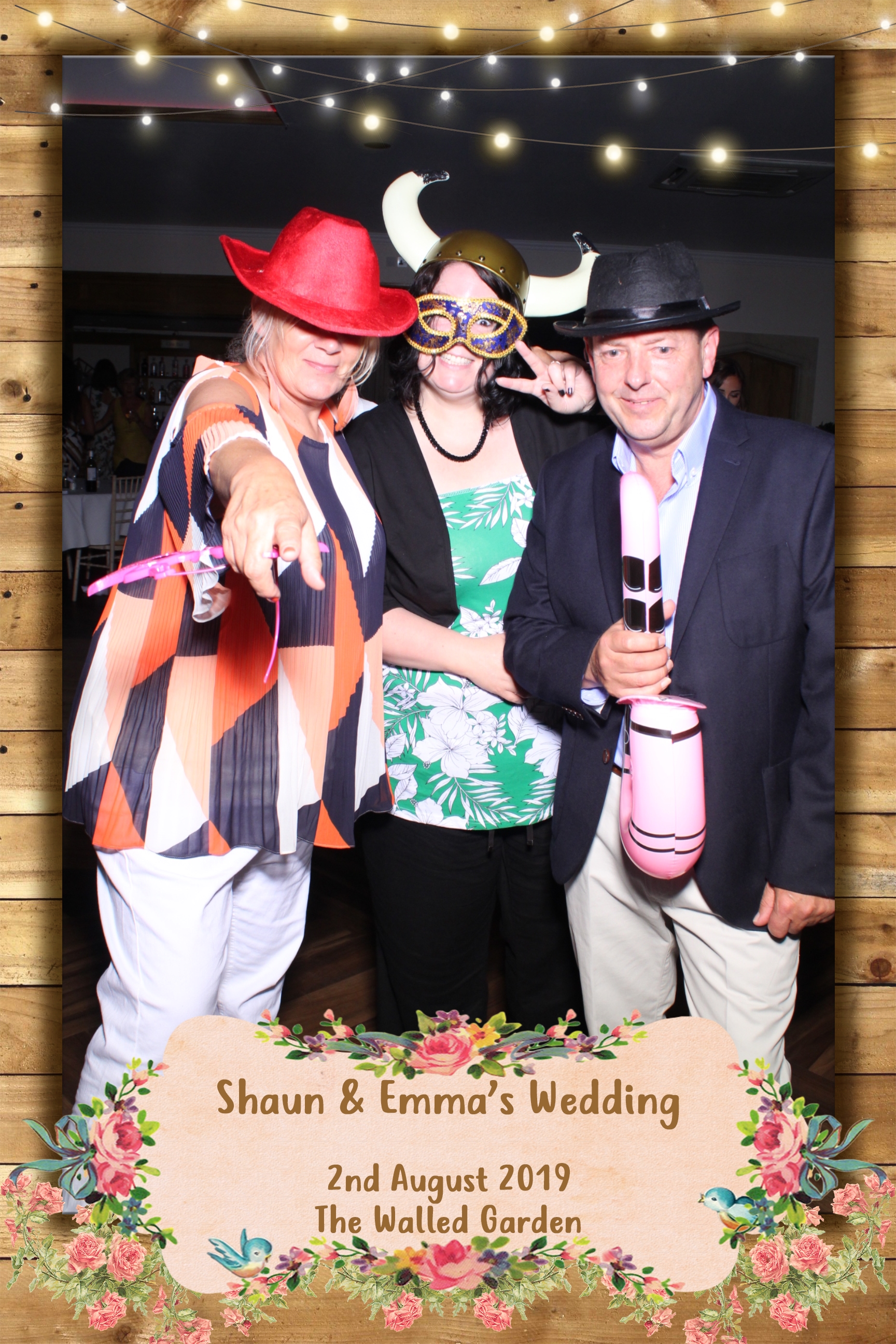 Shaun and Emma's Wedding | View more photos from the event at images.mobile-photo-booth.com/u/MobilePhotoBoothUK/Shaun-and-Emmas-Wedding